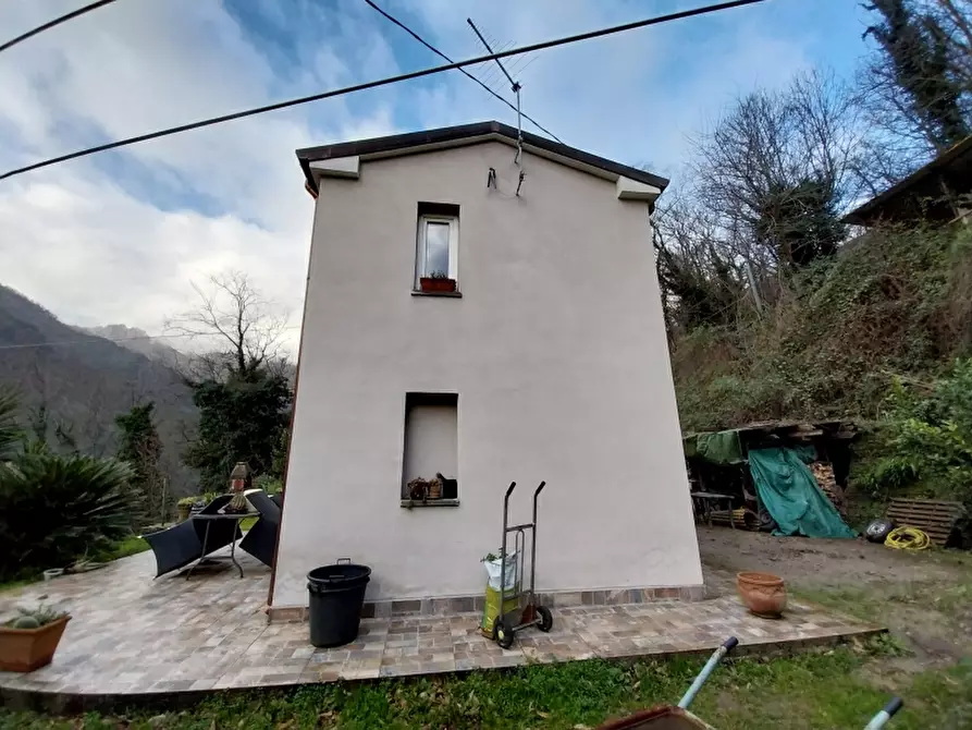 Immagine 6 di Casa indipendente in vendita  in Via per Arni a Seravezza