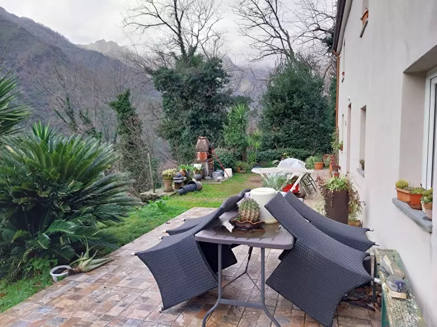 Immagine 7 di Casa indipendente in vendita  in Via per Arni a Seravezza