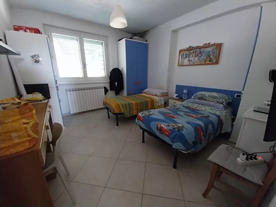 Immagine 5 di Villa in vendita  a Massarosa