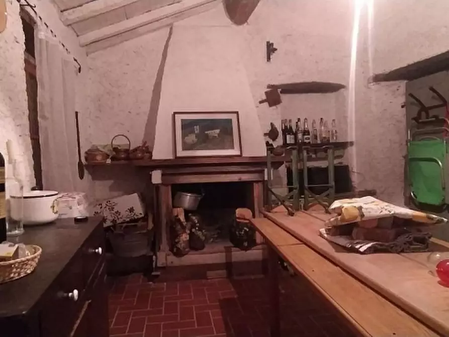 Immagine 2 di Casa indipendente in vendita  a Stazzema