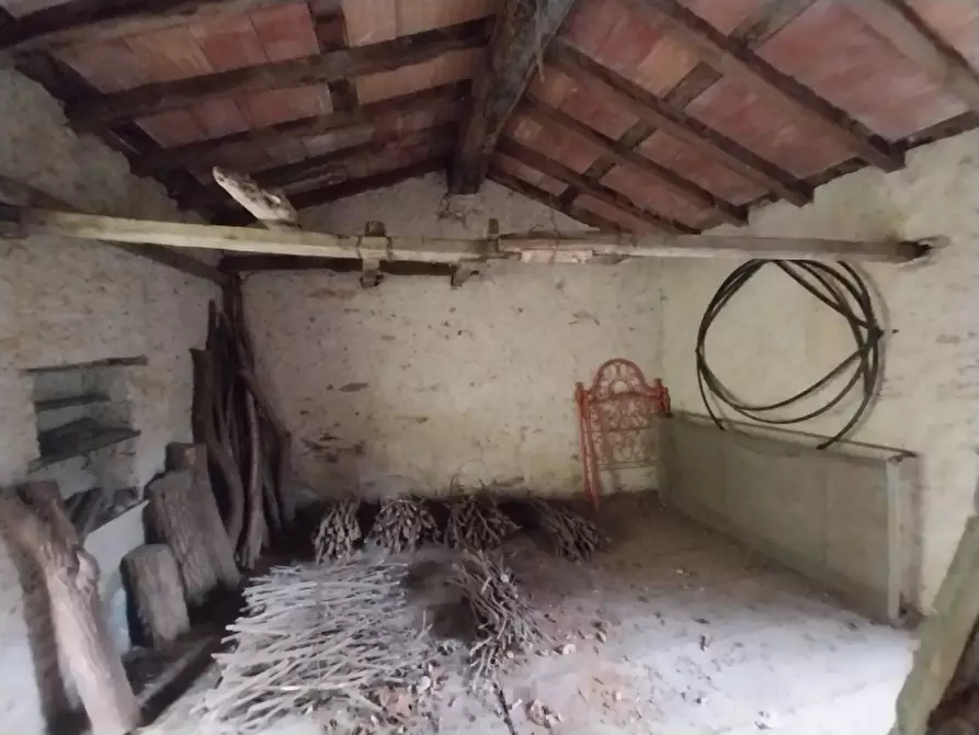 Immagine 10 di Casa indipendente in vendita  a Stazzema