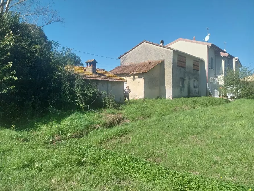 Immagine 4 di Porzione di casa in vendita  in Via Sarzanese a Massarosa