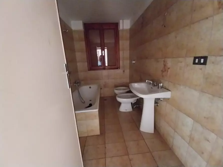 Immagine 9 di Casa indipendente in vendita  in Via Provinciale a Camaiore