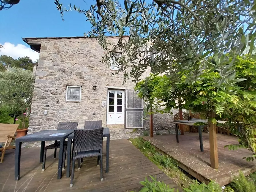 Immagine 2 di Casa indipendente in vendita  in Via seimiglia a Camaiore