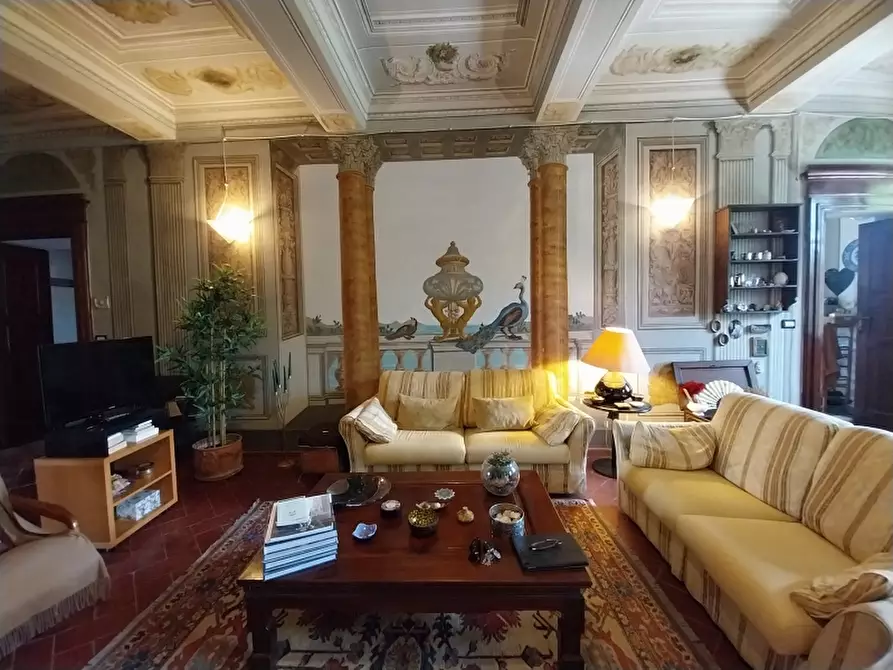 Immagine 16 di Appartamento in vendita  in Via di mezzo a Camaiore