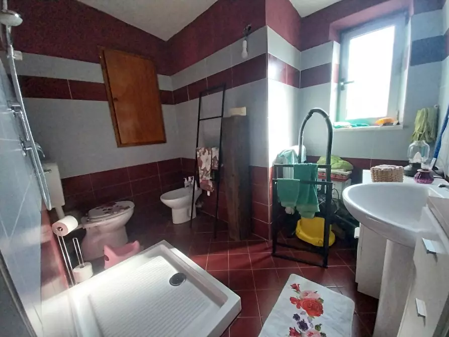 Immagine 8 di Casa indipendente in vendita  in Via Gusceri a Camaiore