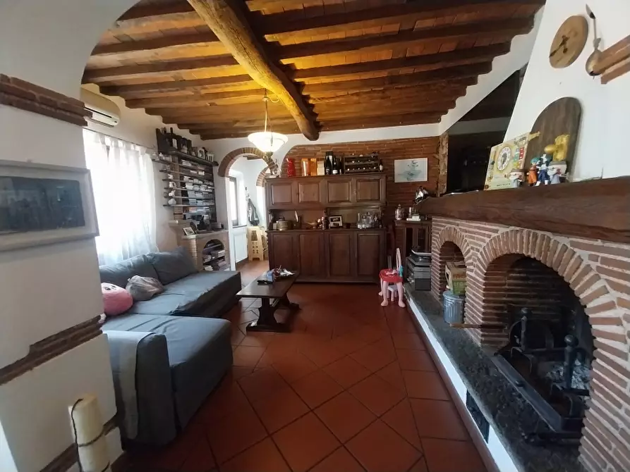 Immagine 25 di Casa indipendente in vendita  in Via Gusceri a Camaiore