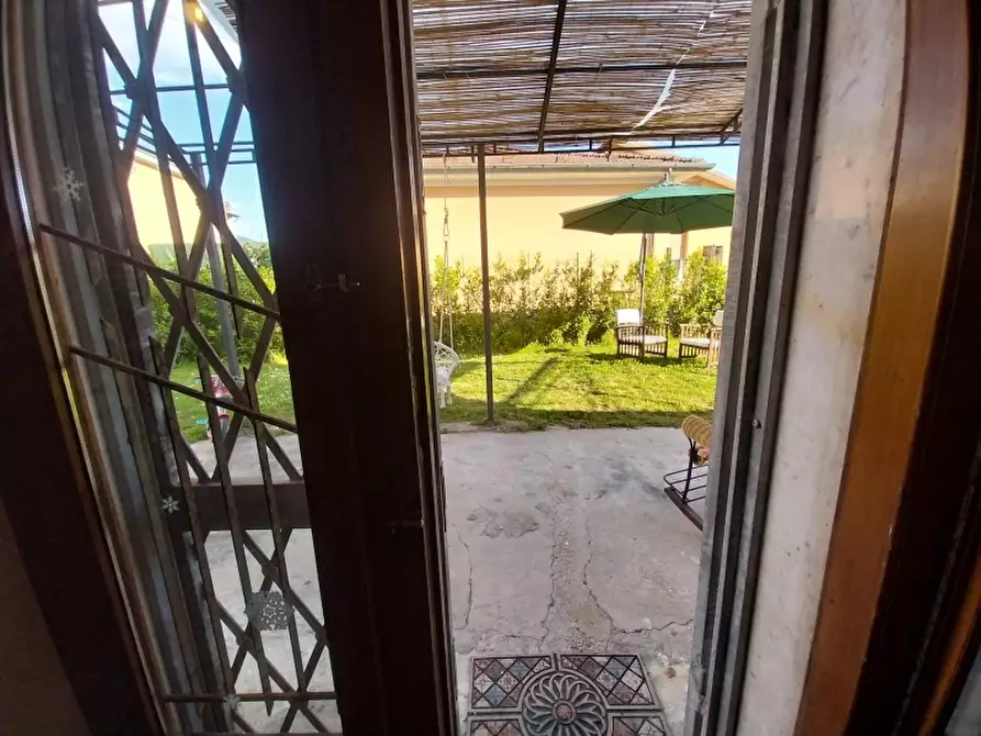 Immagine 3 di Casa indipendente in vendita  in Via Gusceri a Camaiore