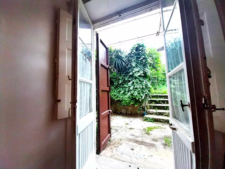 Immagine 10 di Casa semindipendente in vendita  in Via Bicocca a Massarosa