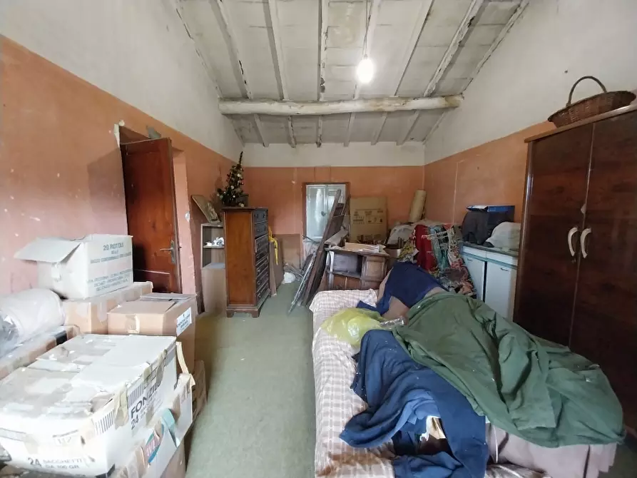 Immagine 12 di Rustico / casale in vendita  in Via Sarzanese 79 a Camaiore