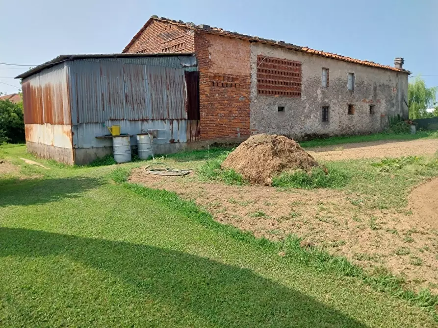 Immagine 2 di Rustico / casale in vendita  in Via Sarzanese 79 a Camaiore