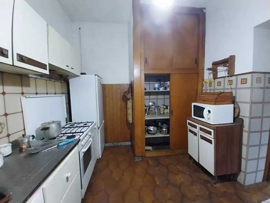 Immagine 6 di Villa in vendita  in Via Oberdan a Camaiore