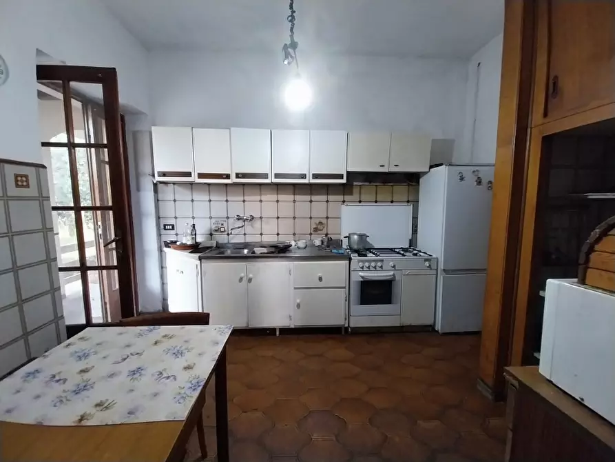 Immagine 8 di Villa in vendita  in Via Oberdan a Camaiore