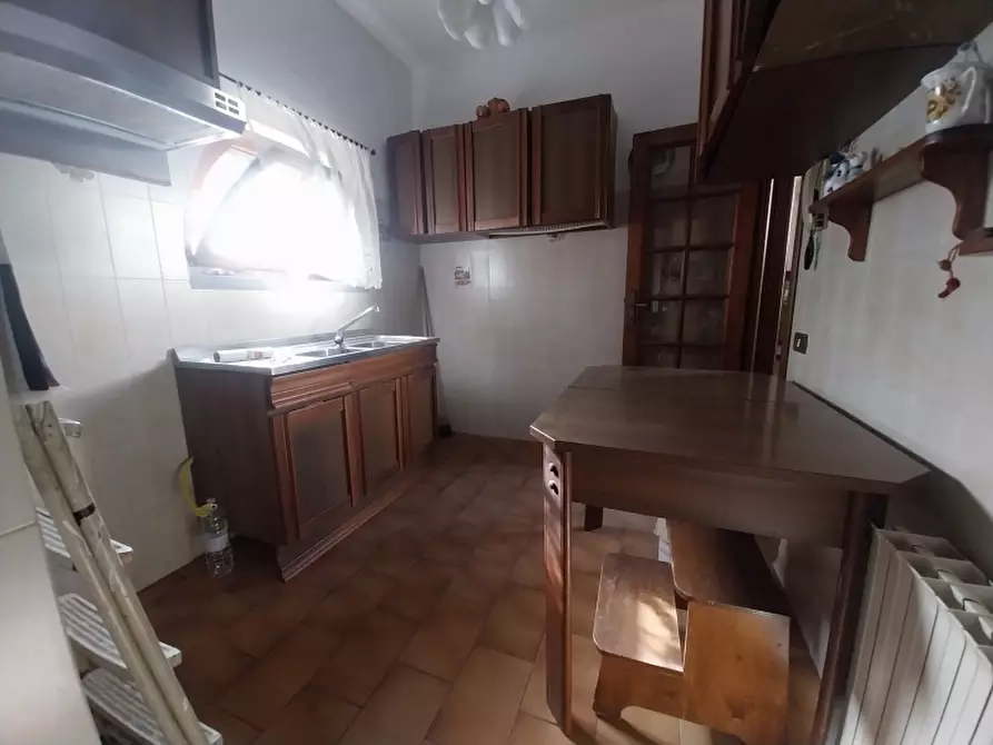 Immagine 6 di Villa in vendita  in Viale Giacomo Puccini a Viareggio