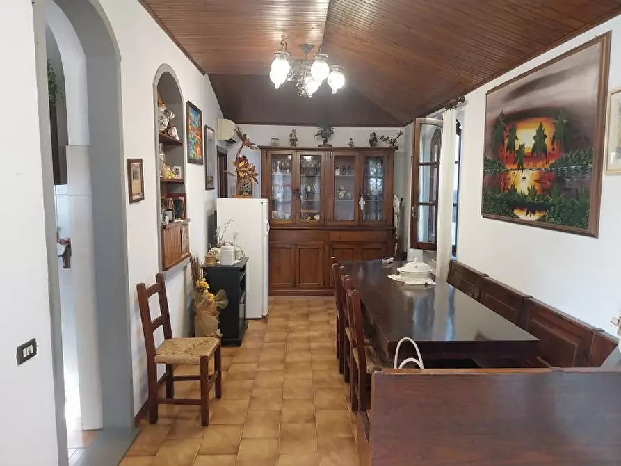 Immagine 11 di Villa in vendita  in Viale Giacomo Puccini a Viareggio