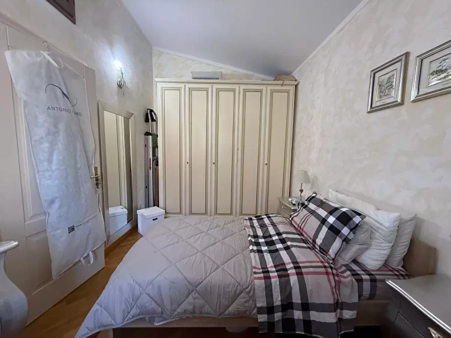 Immagine 14 di Villetta a schiera in vendita  in Via Santa Maria della neve a Seravezza