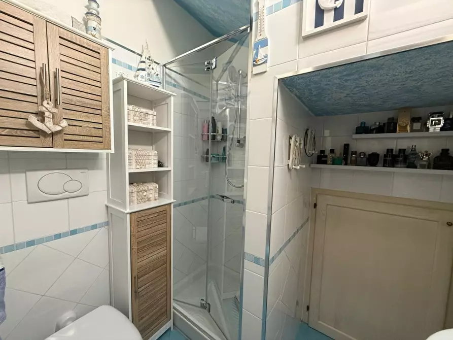 Immagine 12 di Villetta a schiera in vendita  in Via Santa Maria della neve a Seravezza