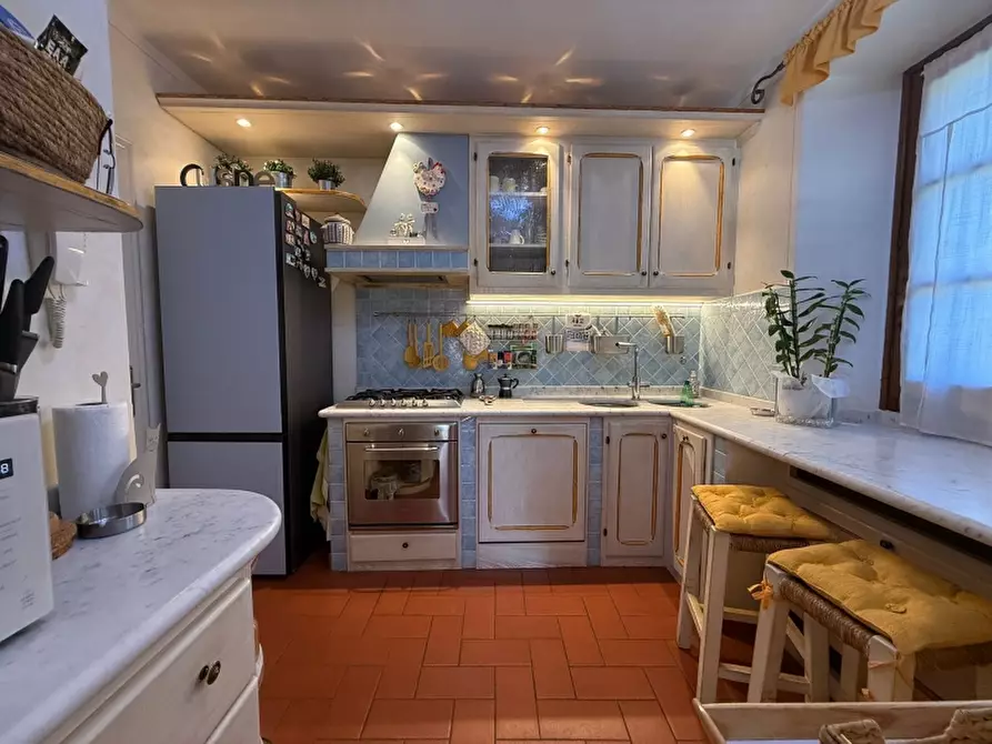 Immagine 13 di Villetta a schiera in vendita  in Via Santa Maria della neve a Seravezza