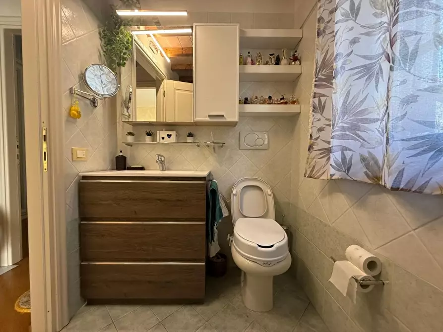 Immagine 17 di Villetta a schiera in vendita  in Via Santa Maria della neve a Seravezza