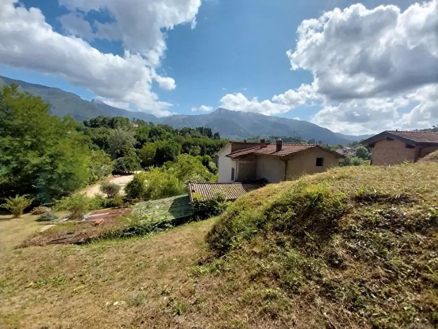 Immagine 2 di Casa indipendente in vendita  in Via carignoni a Camaiore