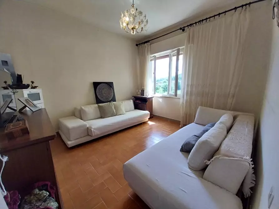 Immagine 7 di Casa indipendente in vendita  in Via carignoni a Camaiore