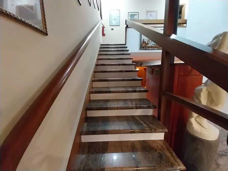 Immagine 9 di Casa bifamiliare in vendita  in Via Bassagrande a Carrara