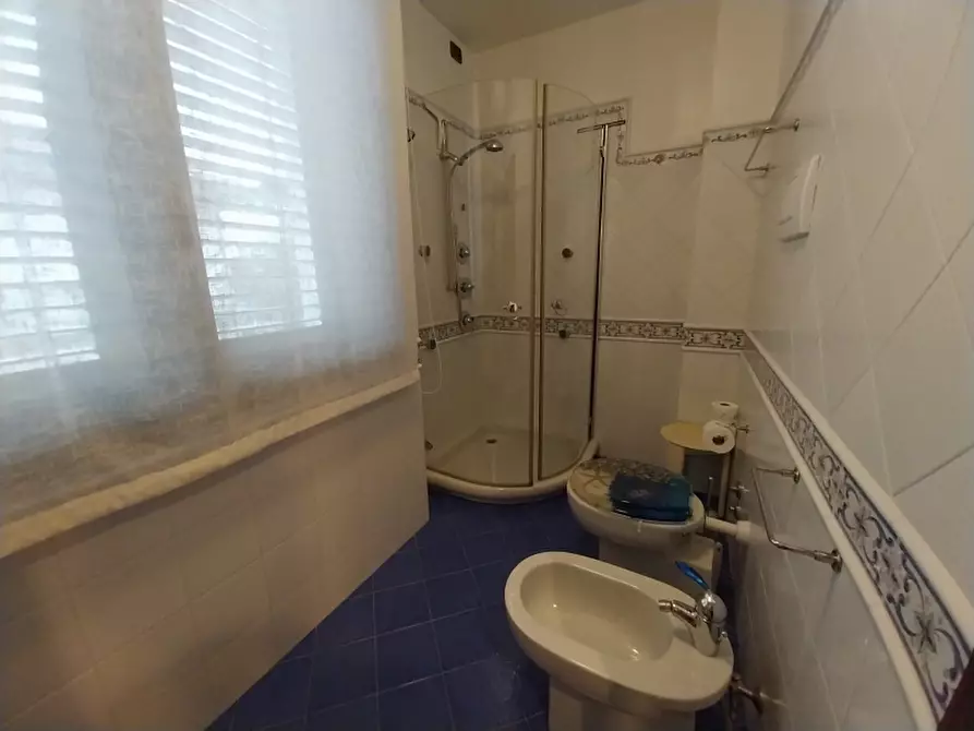 Immagine 11 di Casa bifamiliare in vendita  in Via Bassagrande a Carrara