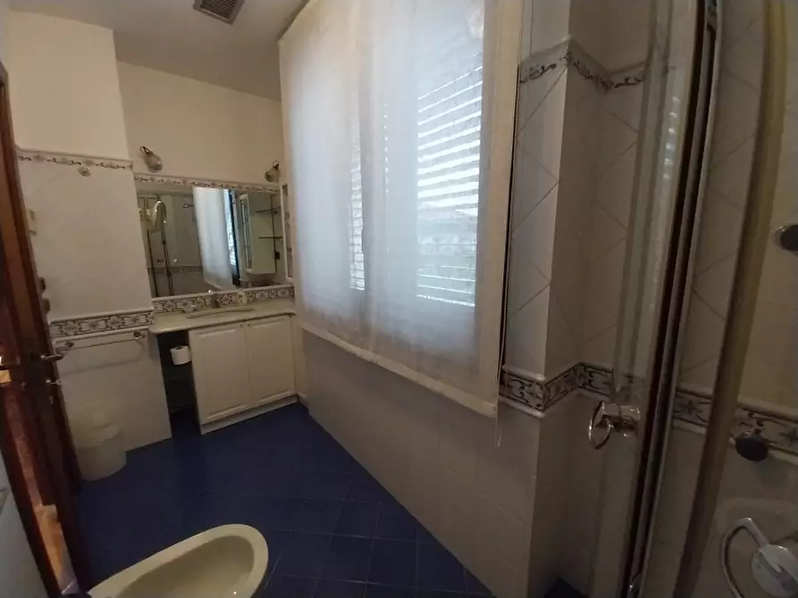 Immagine 14 di Casa bifamiliare in vendita  in Via Bassagrande a Carrara