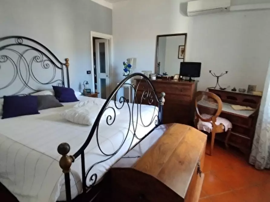 Immagine 18 di Appartamento in vendita  in Viale zaccagna a Carrara