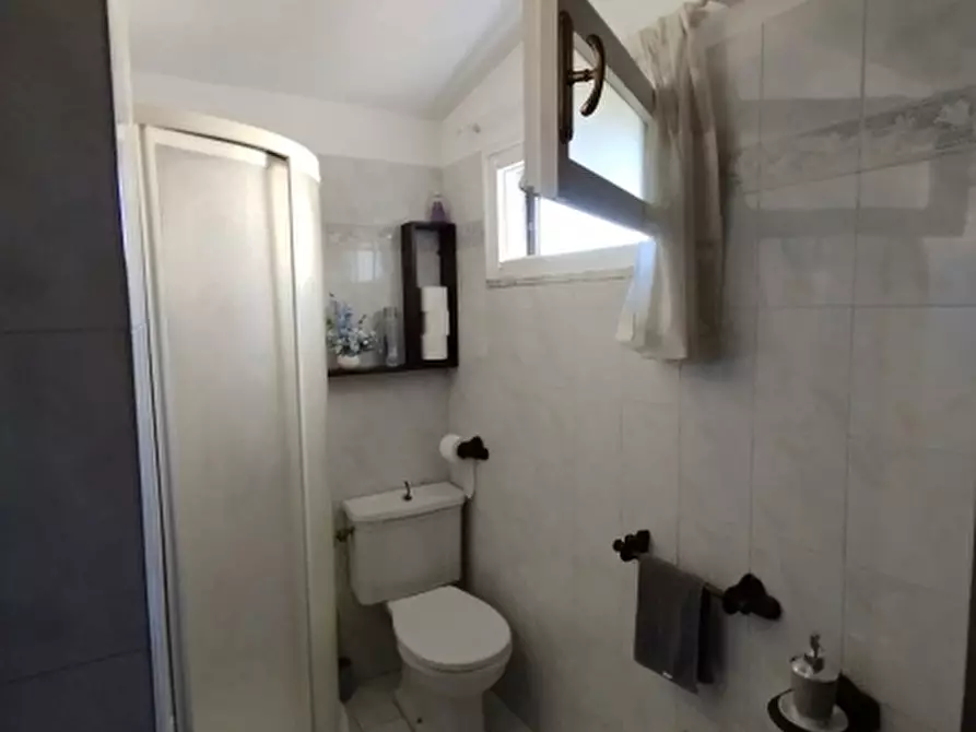 Immagine 20 di Appartamento in vendita  in Viale zaccagna a Carrara