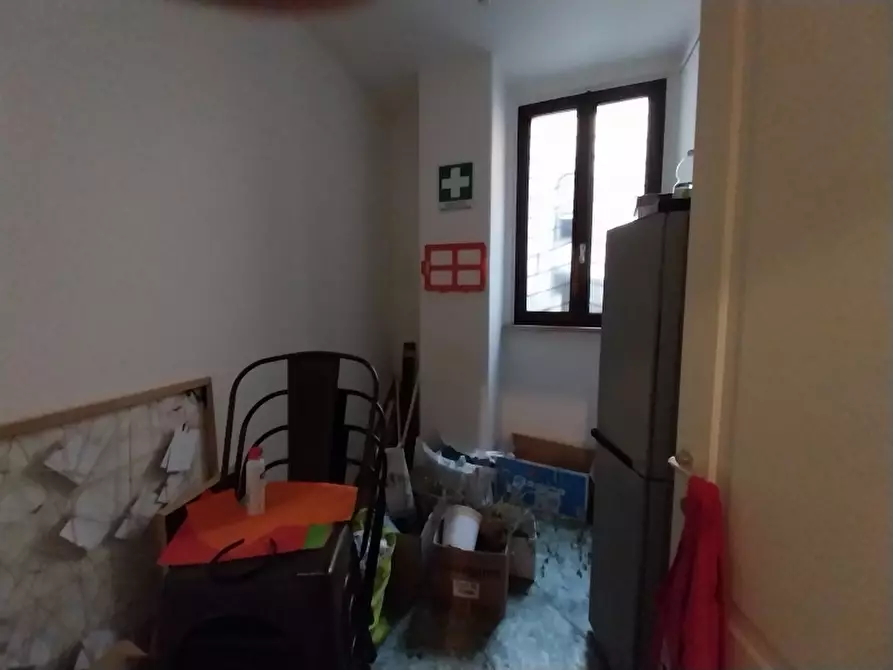 Immagine 11 di Locale commerciale in vendita  in Piazza San Bernardino 79 a Camaiore