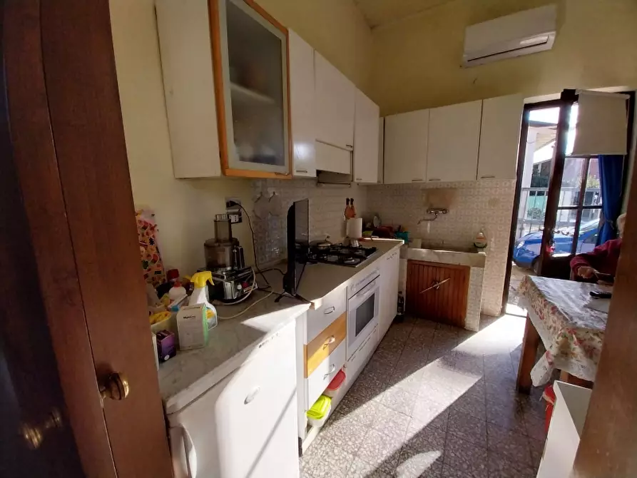 Immagine 6 di Casa semindipendente in vendita  in Via vaiana 5 a Pietrasanta