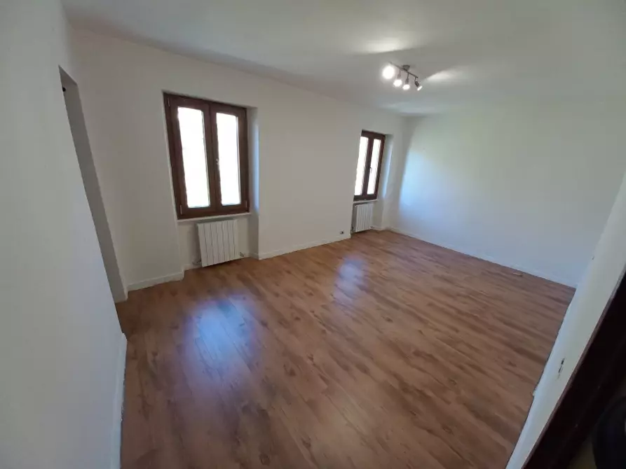 Immagine 10 di Casa semindipendente in vendita  in via colletto zacconi a Pietrasanta