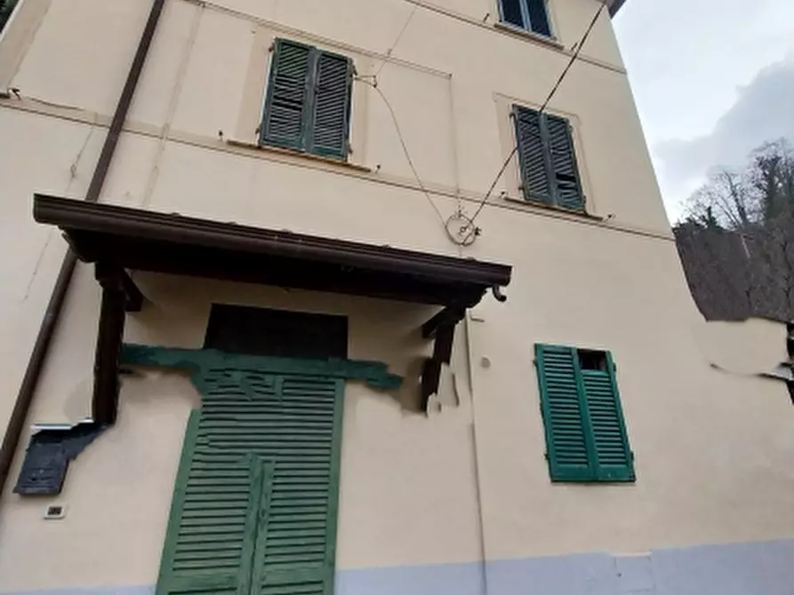 Immagine 1 di Casa semindipendente in vendita  in via per valdicastello 5 a Pietrasanta