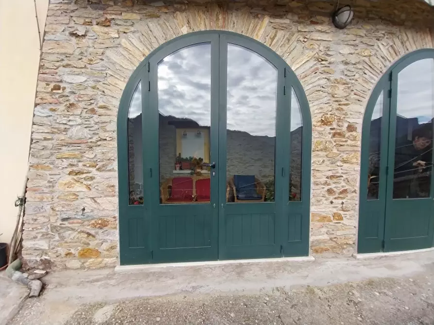 Immagine 16 di Villa in vendita  in Via comunale di retignano 1259 a Stazzema