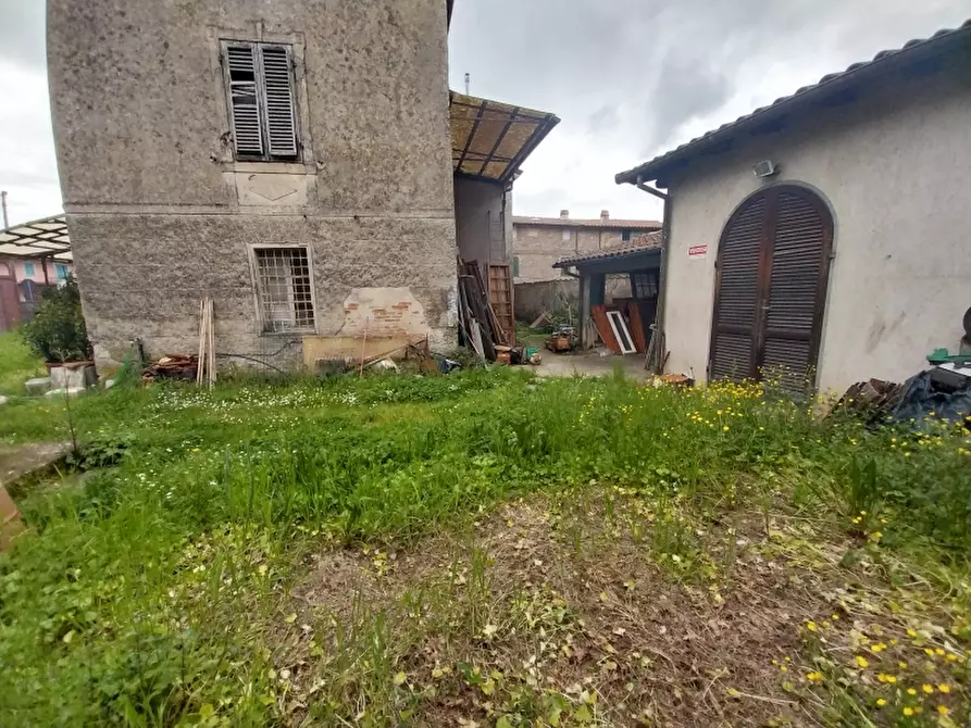 Immagine 1 di Rustico / casale in vendita  in Via Misciano a Camaiore