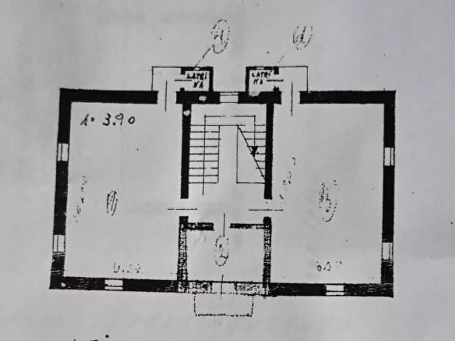 Immagine 3 di Casa indipendente in vendita  in Via Del Padule a Pietrasanta