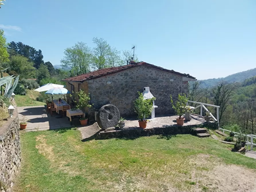 Immagine 1 di Casa indipendente in vendita  in Via provinciale a Borgo A Mozzano