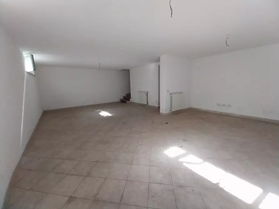 Immagine 9 di Villetta a schiera in vendita  in Via Lucca Camaiore a Lucca