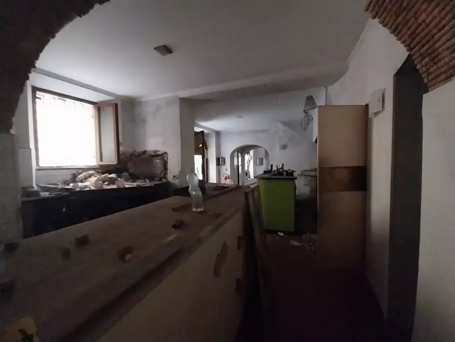 Immagine 5 di Locale commerciale in affitto  in Via Vittorio Emanuele a Camaiore