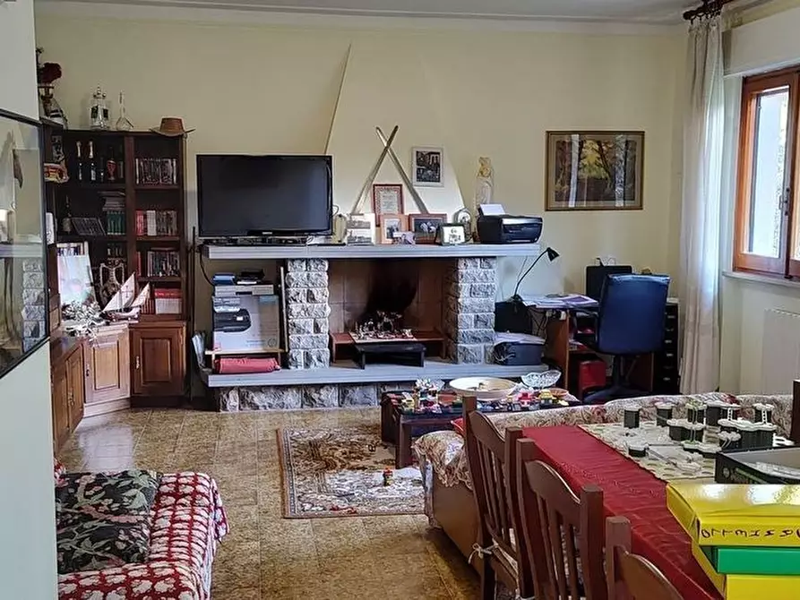 Immagine 7 di Casa indipendente in vendita  in Via Provinciale 4 a Camaiore