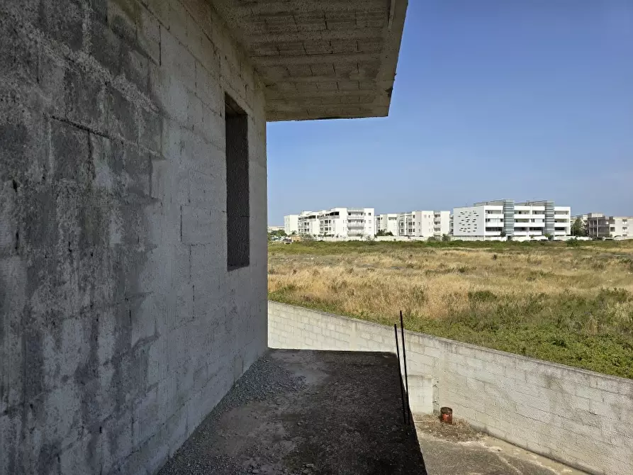 Immagine 23 di Locale commerciale in vendita  in Via Catanzaro snc a Lecce