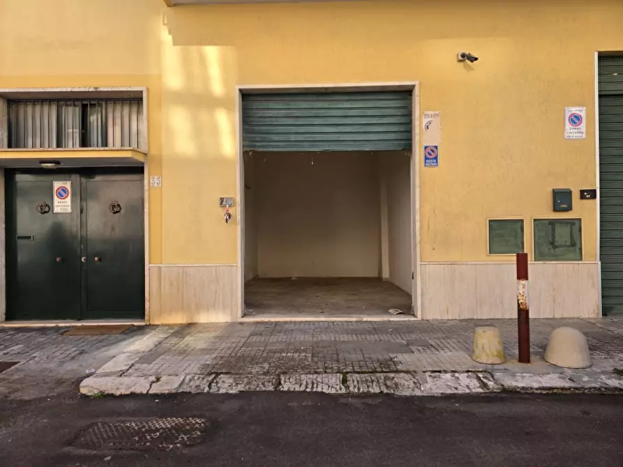 Immagine 1 di Box auto in vendita  a Lecce