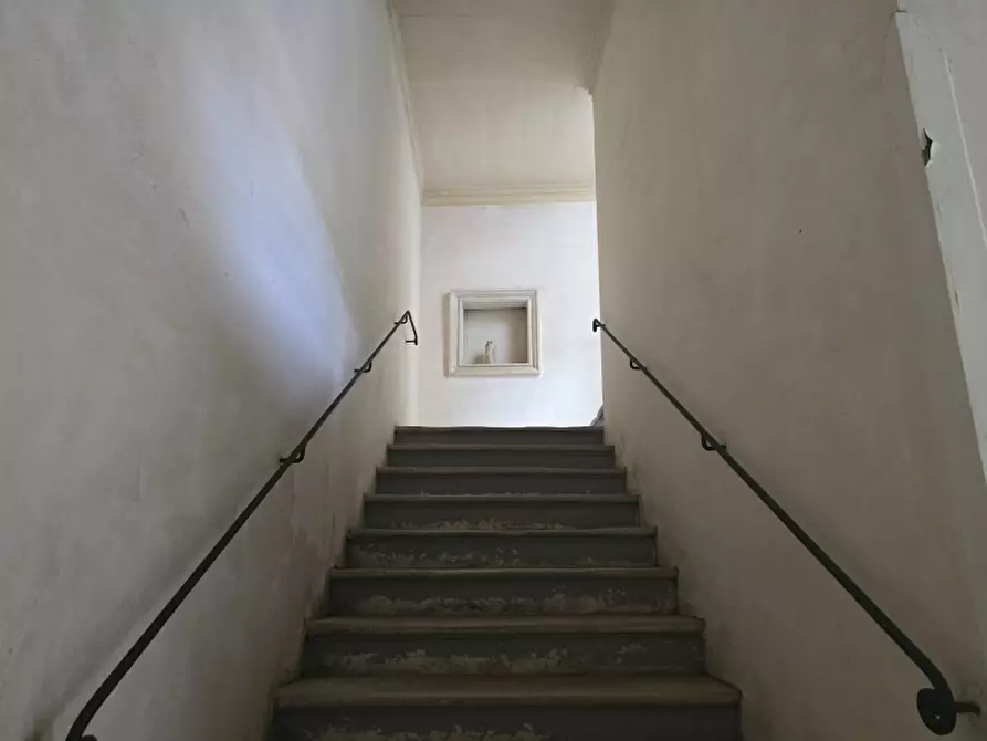 Immagine 8 di Palazzo in vendita  a Lecce