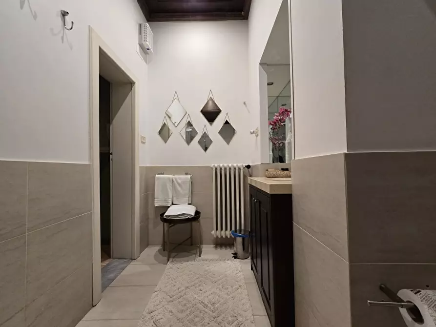 Immagine 16 di Palazzo in vendita  a Lecce