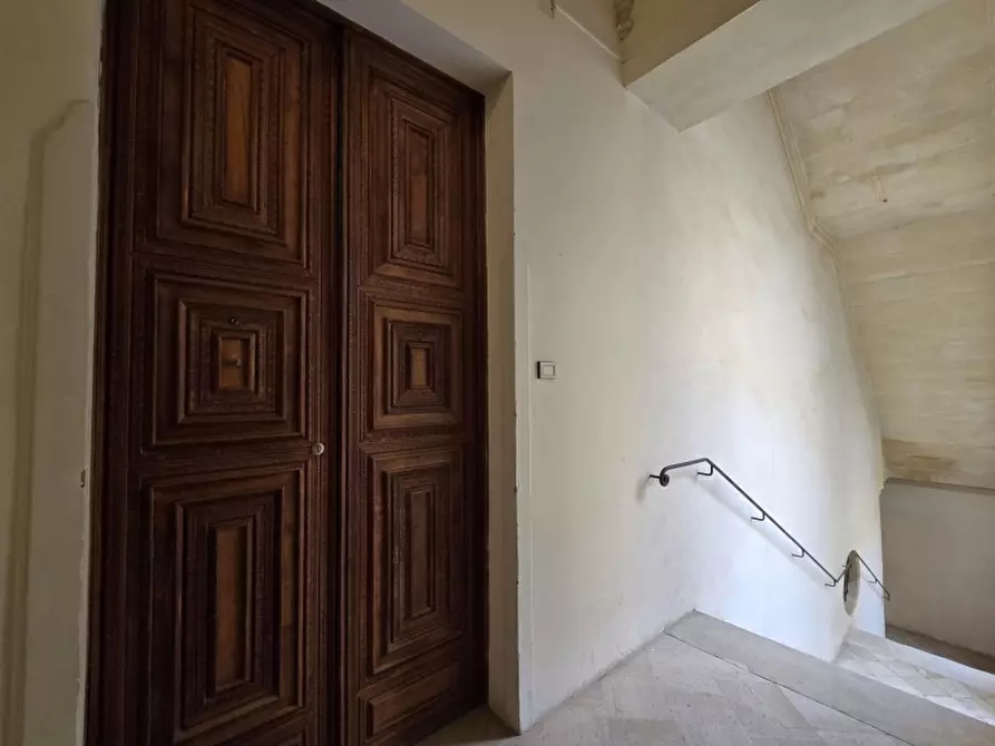 Immagine 9 di Palazzo in vendita  a Lecce