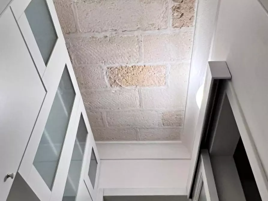 Immagine 5 di Appartamento in affitto  a Lecce