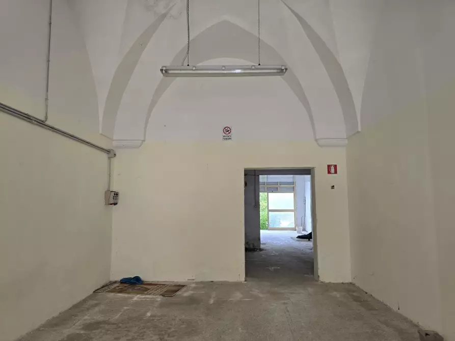 Immagine 6 di Laboratorio in vendita  a San Cesario Di Lecce