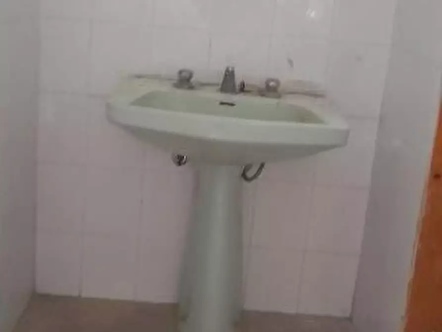 Immagine 26 di Magazzino in vendita  in Via Buccarelli 20 a Lecce