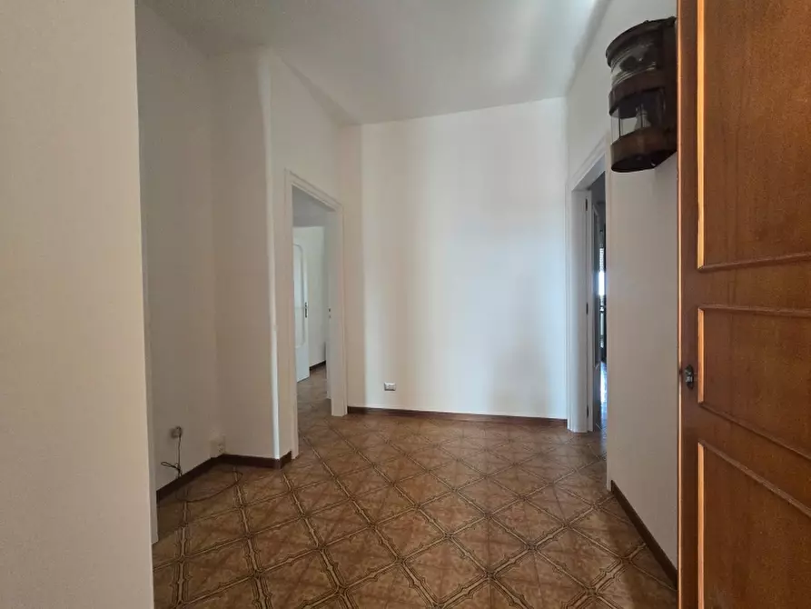 Immagine 2 di Appartamento in vendita  a Lecce